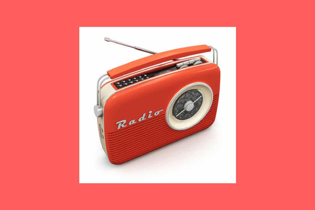 radio vintage rouge